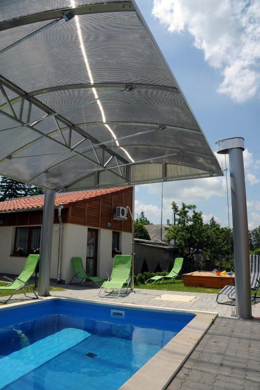 Arany Szolo Wellness Apartmanhaz เฮวิซ ภายนอก รูปภาพ