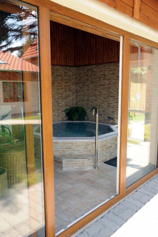 Arany Szolo Wellness Apartmanhaz เฮวิซ ภายนอก รูปภาพ